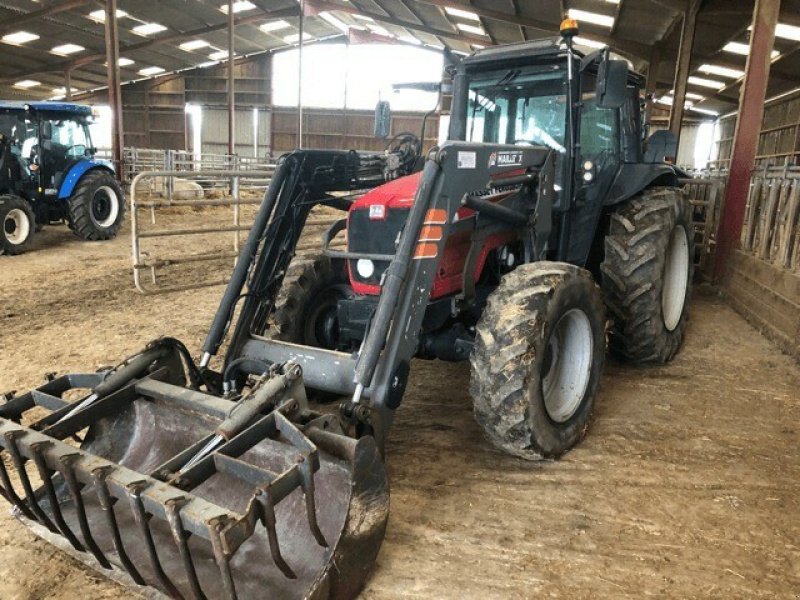Traktor du type Massey Ferguson TRACTEUR 4445, Gebrauchtmaschine en Paray-le-monial (Photo 1)