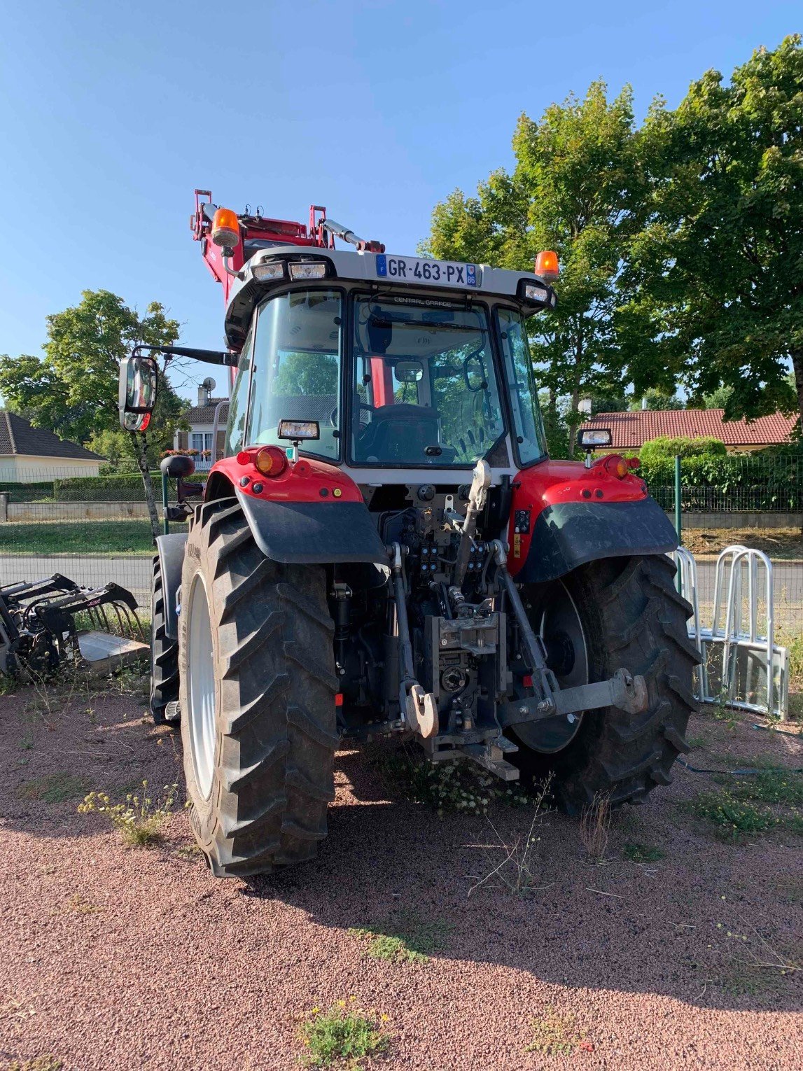 Traktor typu Massey Ferguson Tracteur agricole 5S 115 Massey Ferguson, Gebrauchtmaschine v LA SOUTERRAINE (Obrázek 8)
