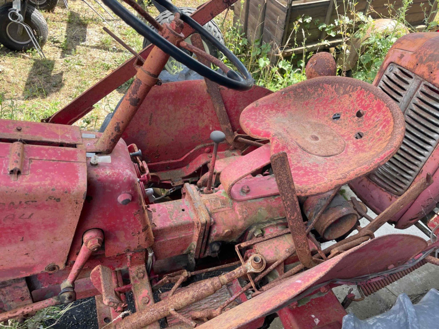 Traktor Türe ait Massey Ferguson Tracteur agricole PONY Massey Ferguson, Gebrauchtmaschine içinde LA SOUTERRAINE (resim 2)