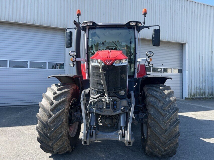 Traktor of the type Massey Ferguson TRACTEUR M-F 8S225, Gebrauchtmaschine in Paray-le-monial (Picture 4)