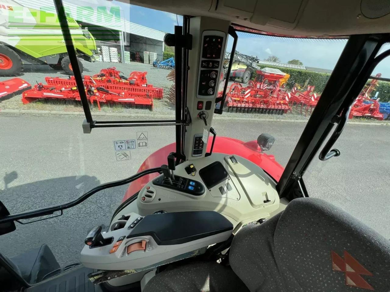 Traktor des Typs Massey Ferguson tracteur massey ferguson 7616, Gebrauchtmaschine in SAULZET (Bild 11)