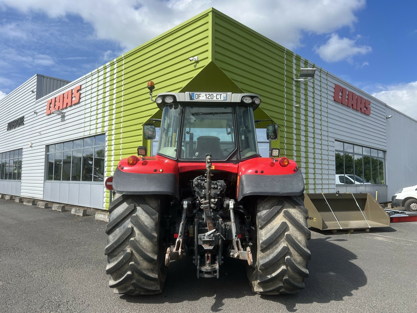 Traktor Türe ait Massey Ferguson TRACTEUR MASSEY FERGUSON 7616, Gebrauchtmaschine içinde Gannat (resim 4)