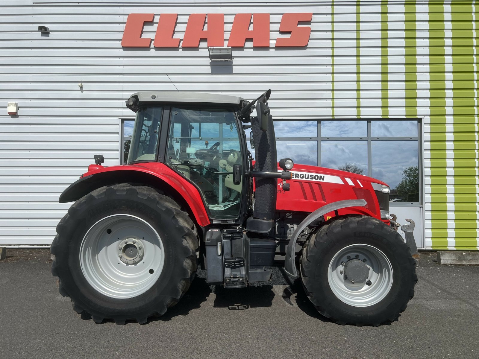 Traktor Türe ait Massey Ferguson TRACTEUR MASSEY FERGUSON 7616, Gebrauchtmaschine içinde Gannat (resim 2)