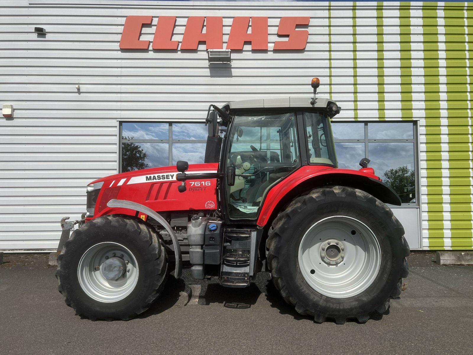 Traktor Türe ait Massey Ferguson TRACTEUR MASSEY FERGUSON 7616, Gebrauchtmaschine içinde Gannat (resim 7)