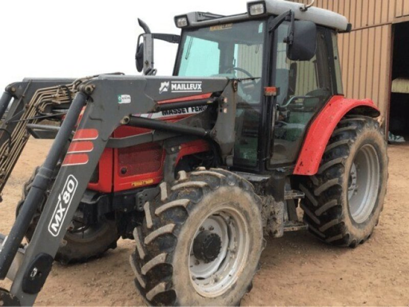 Traktor du type Massey Ferguson TRACTEUR MF 5445, Gebrauchtmaschine en Paray-le-monial (Photo 1)