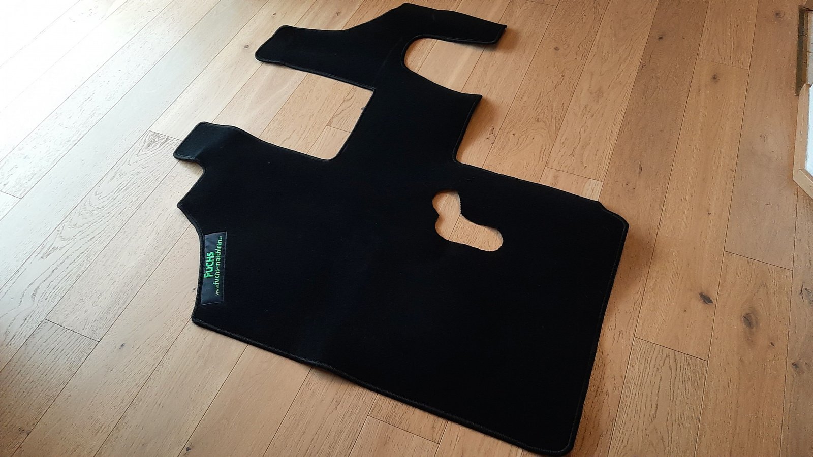 Traktor des Typs Mb-trac Fußmatte, Neumaschine in Laaber (Bild 2)