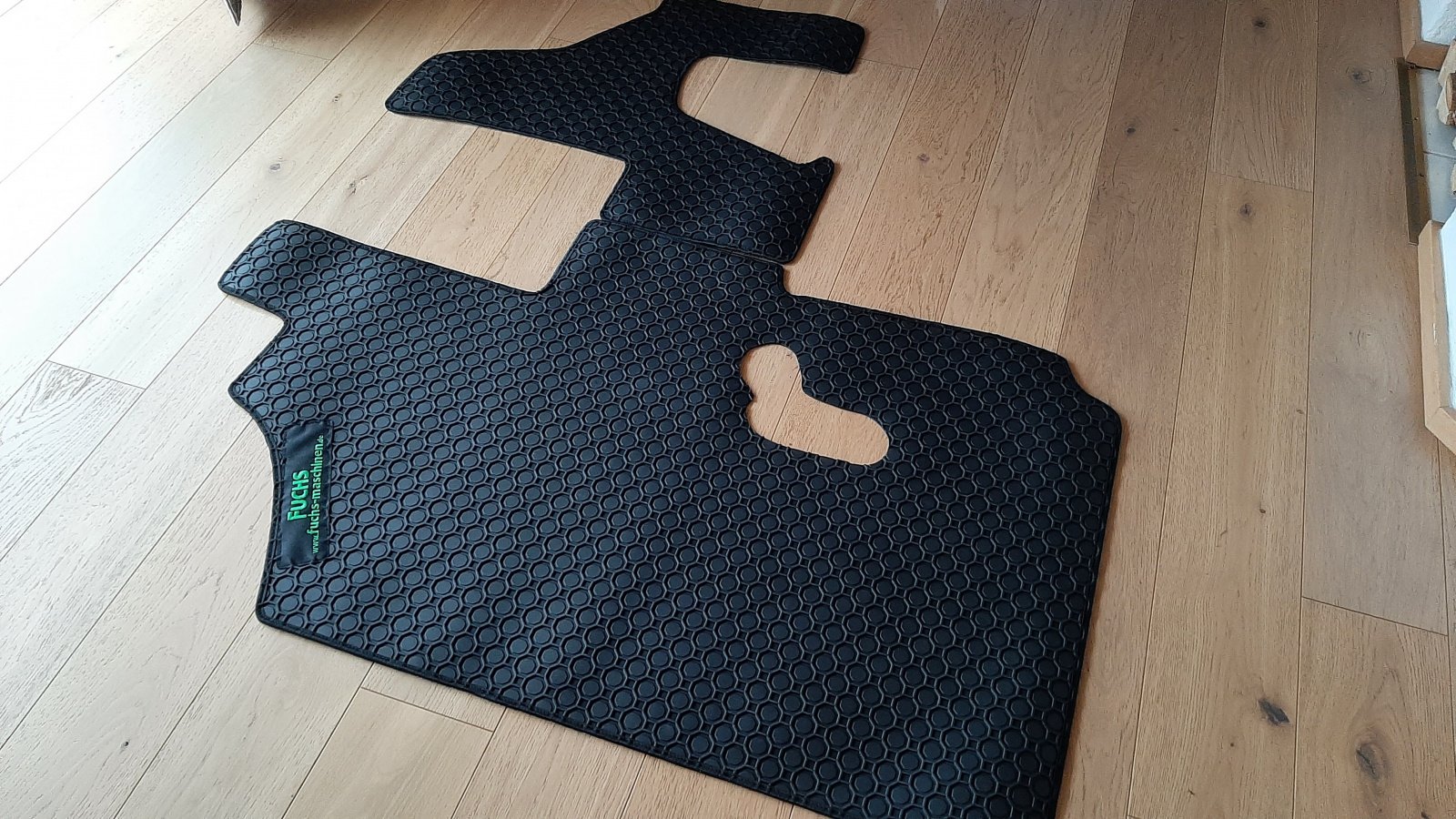 Traktor des Typs Mb-trac Fußmatte, Neumaschine in Laaber (Bild 3)