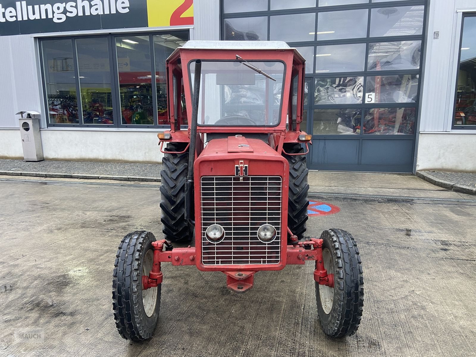 Traktor от тип McCormick 434, Gebrauchtmaschine в Burgkirchen (Снимка 2)