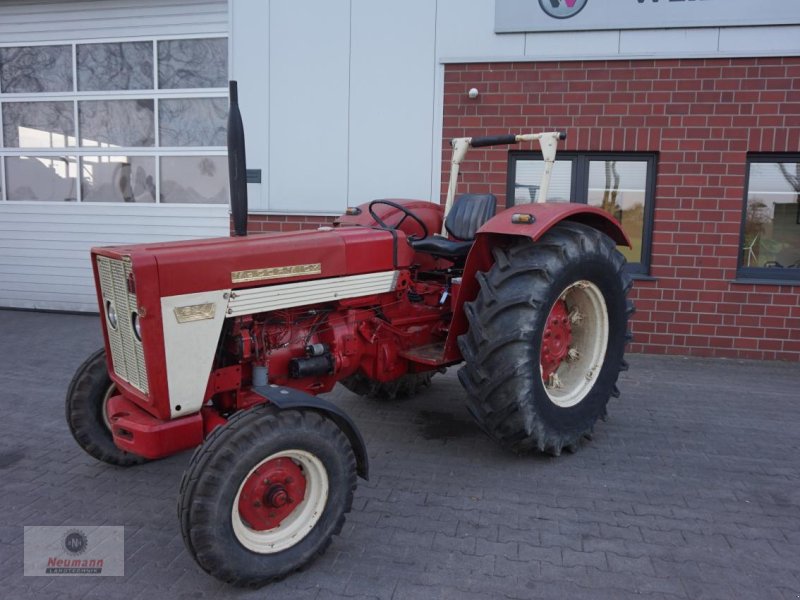 Traktor a típus McCormick 624, Gebrauchtmaschine ekkor: Barßel