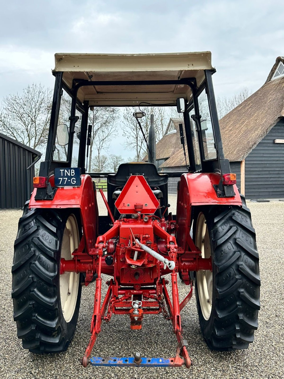 Traktor del tipo McCormick 633, Gebrauchtmaschine In Linde (dr) (Immagine 4)