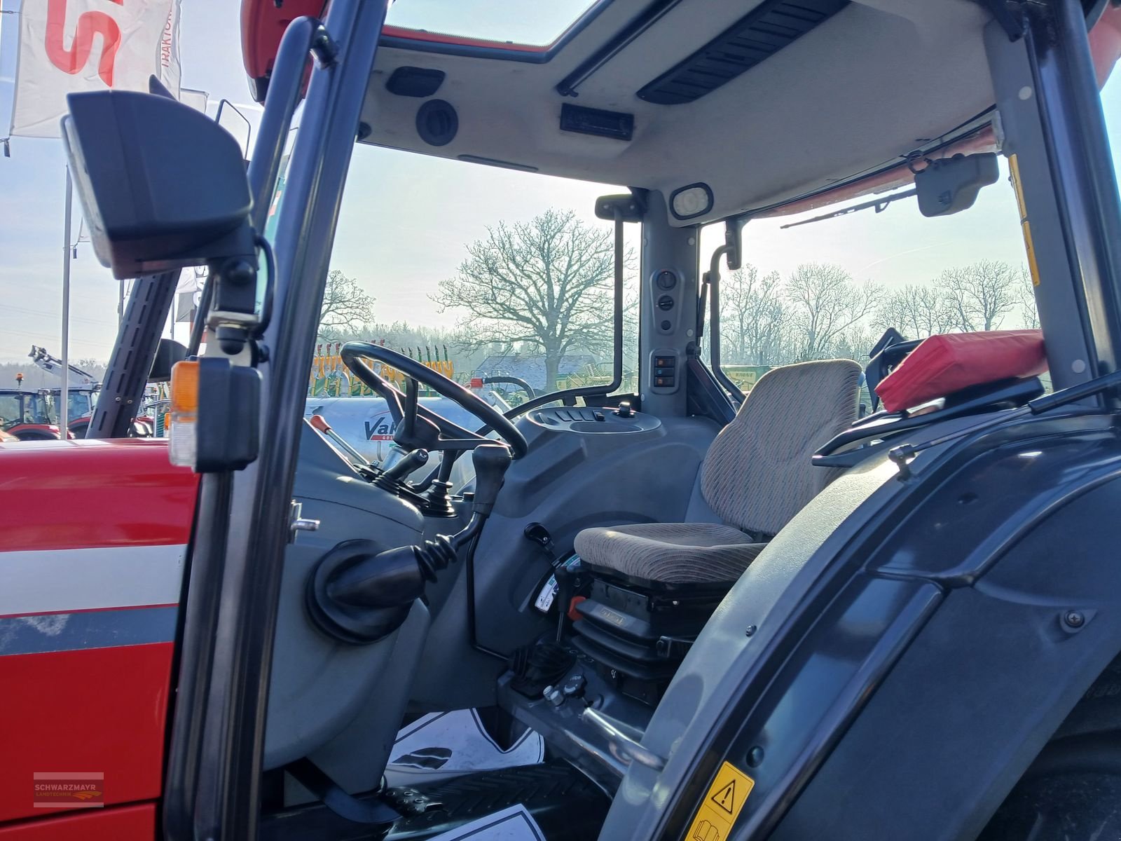 Traktor van het type McCormick C 100 MAX, Gebrauchtmaschine in Aurolzmünster (Foto 11)