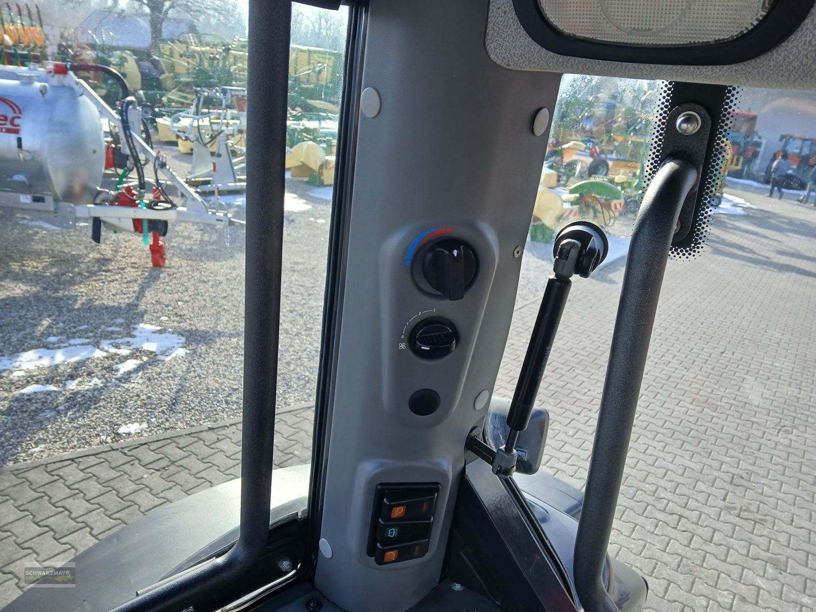 Traktor van het type McCormick C 100 MAX, Gebrauchtmaschine in Aurolzmünster (Foto 14)