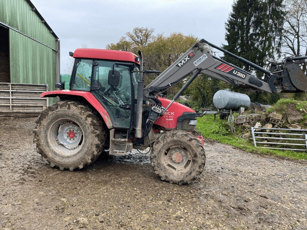 Traktor du type McCormick CX 105, Gebrauchtmaschine en BELLAC (Photo 7)