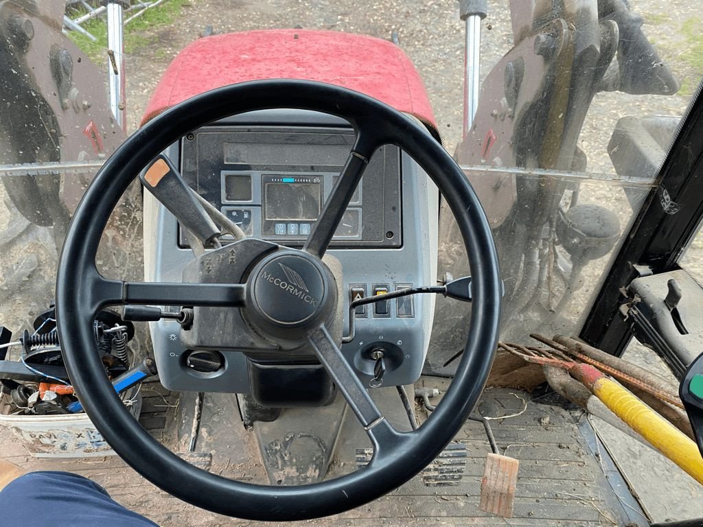 Traktor du type McCormick CX 105, Gebrauchtmaschine en BELLAC (Photo 11)