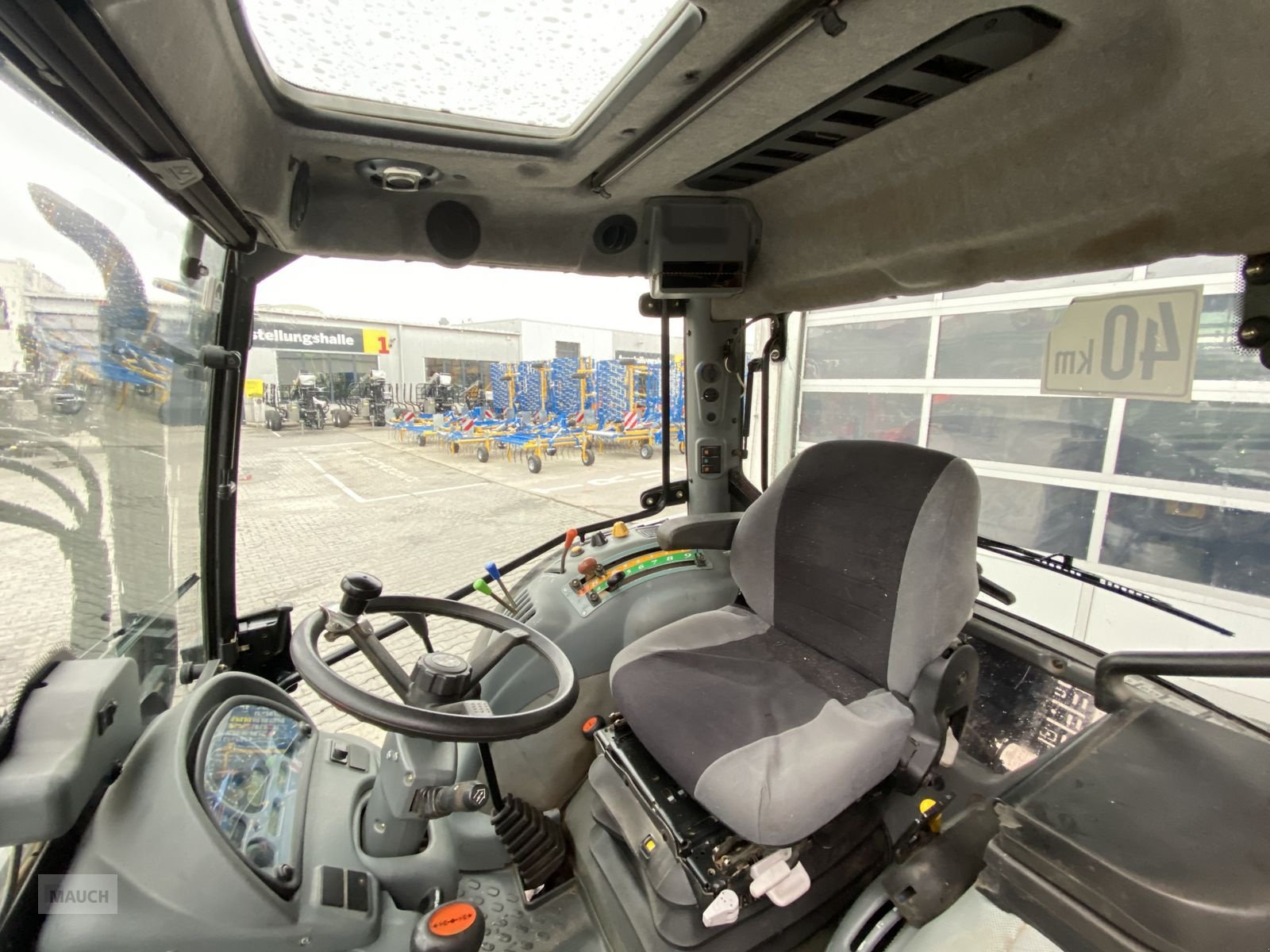 Traktor van het type McCormick CX 65 L, Gebrauchtmaschine in Burgkirchen (Foto 11)