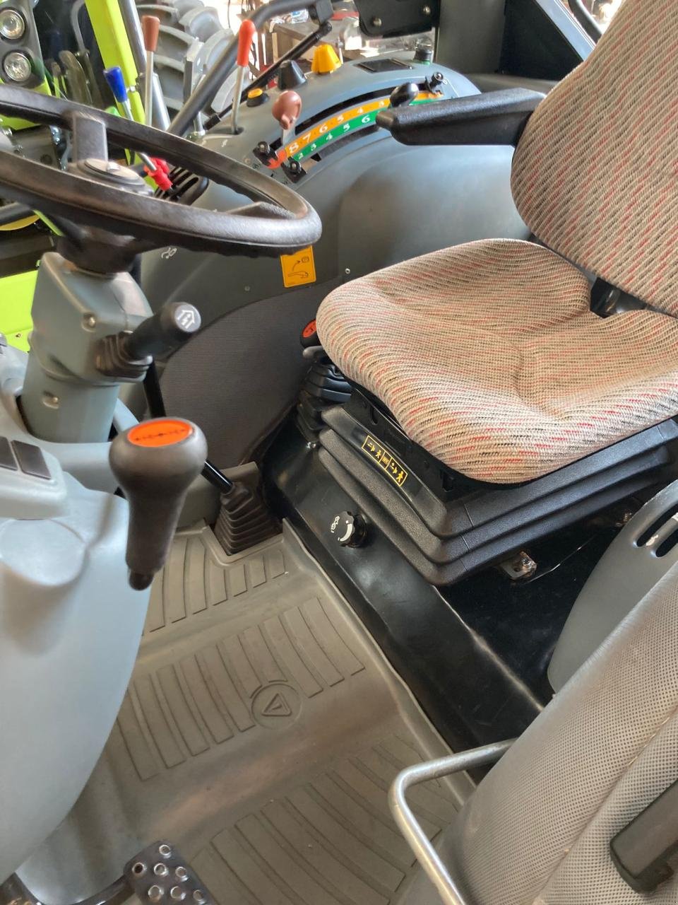 Traktor Türe ait McCormick CX 70 L, Gebrauchtmaschine içinde Stuhr (resim 8)