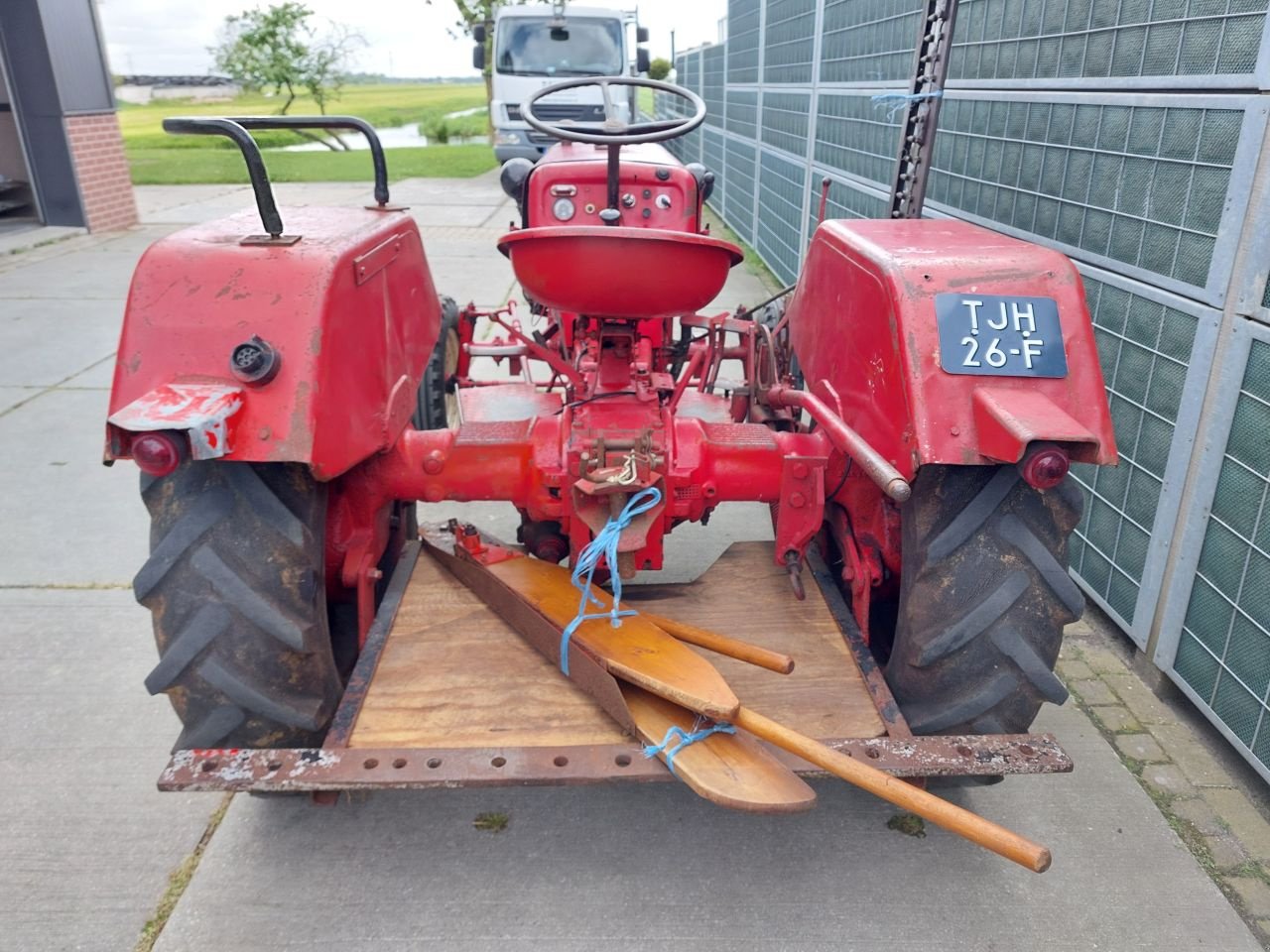 Traktor des Typs McCormick D-219, Gebrauchtmaschine in Ouderkerk aan den IJssel (Bild 7)