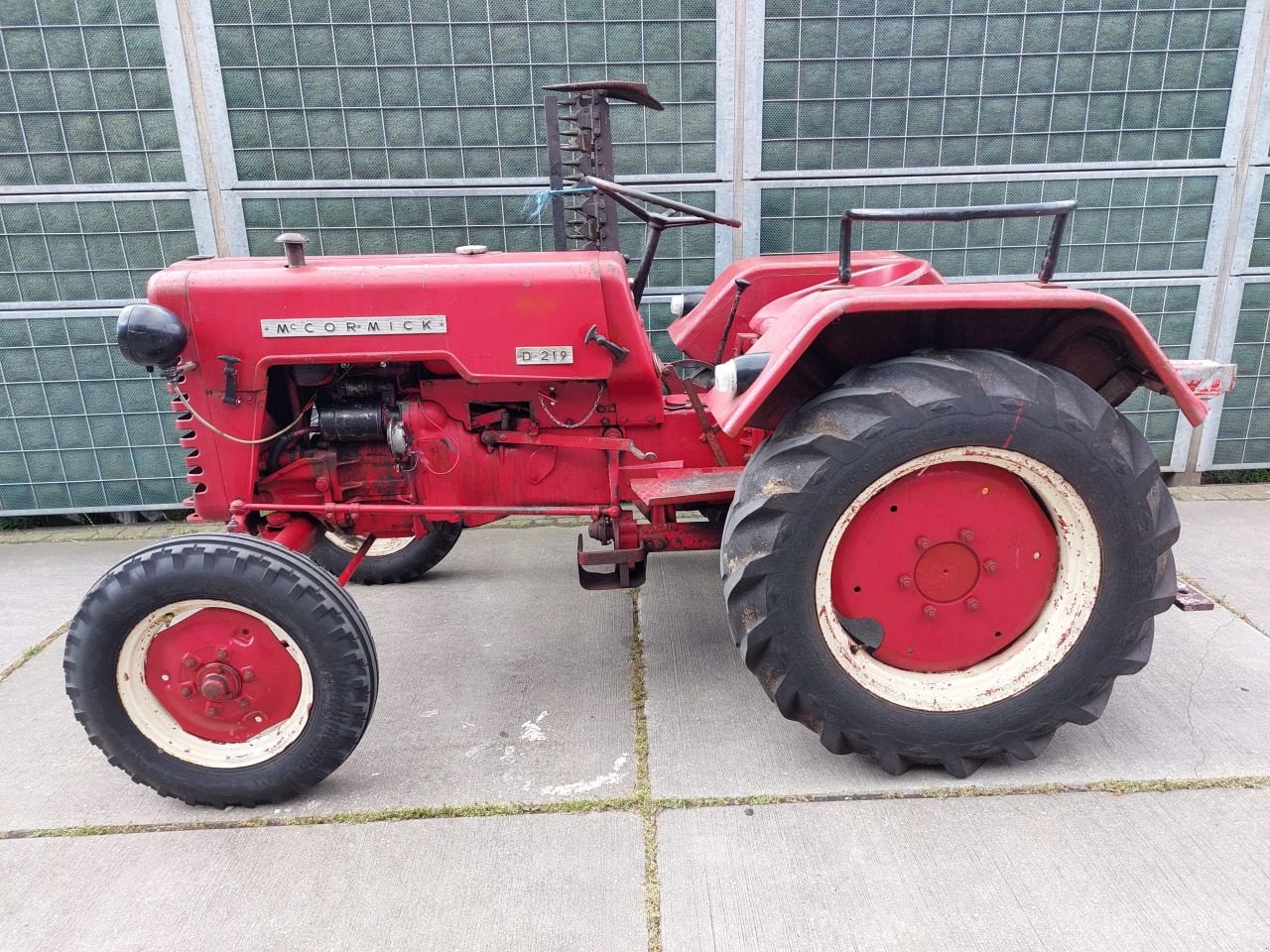 Traktor des Typs McCormick D-219, Gebrauchtmaschine in Ouderkerk aan den IJssel (Bild 2)