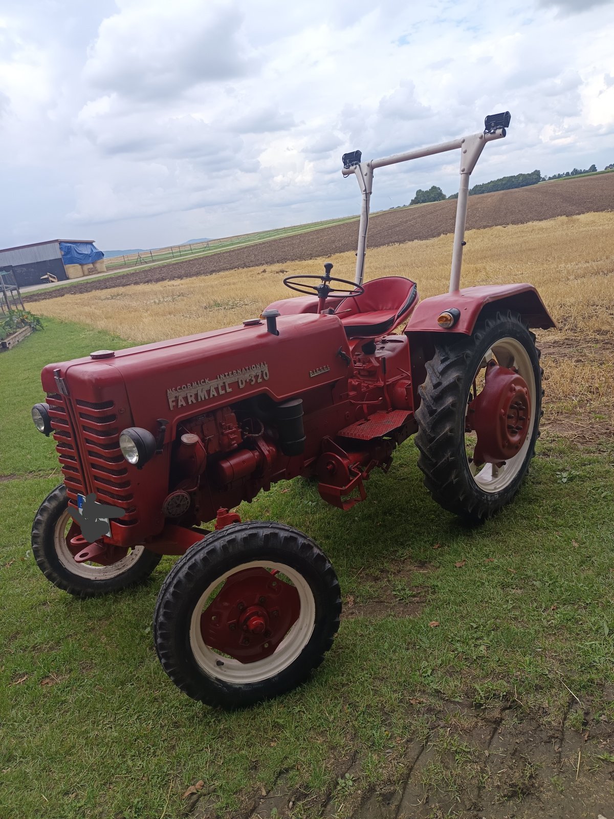 Traktor typu McCormick D-320, Gebrauchtmaschine v Oberndorf  (Obrázek 3)