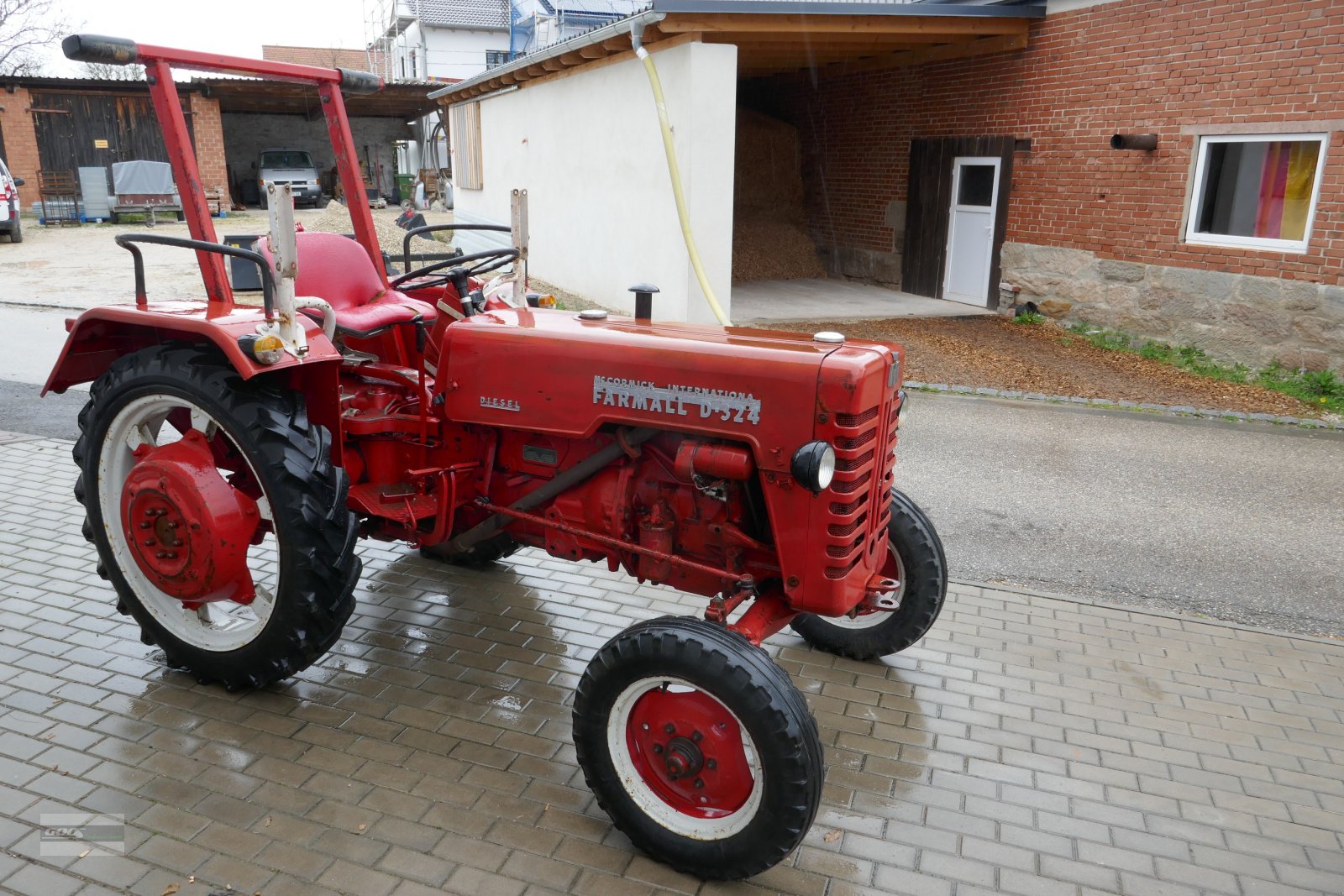 Traktor a típus McCormick D-324 "Motor komplett überholt" Gepflegter Traktor, Gebrauchtmaschine ekkor: Langenzenn (Kép 3)
