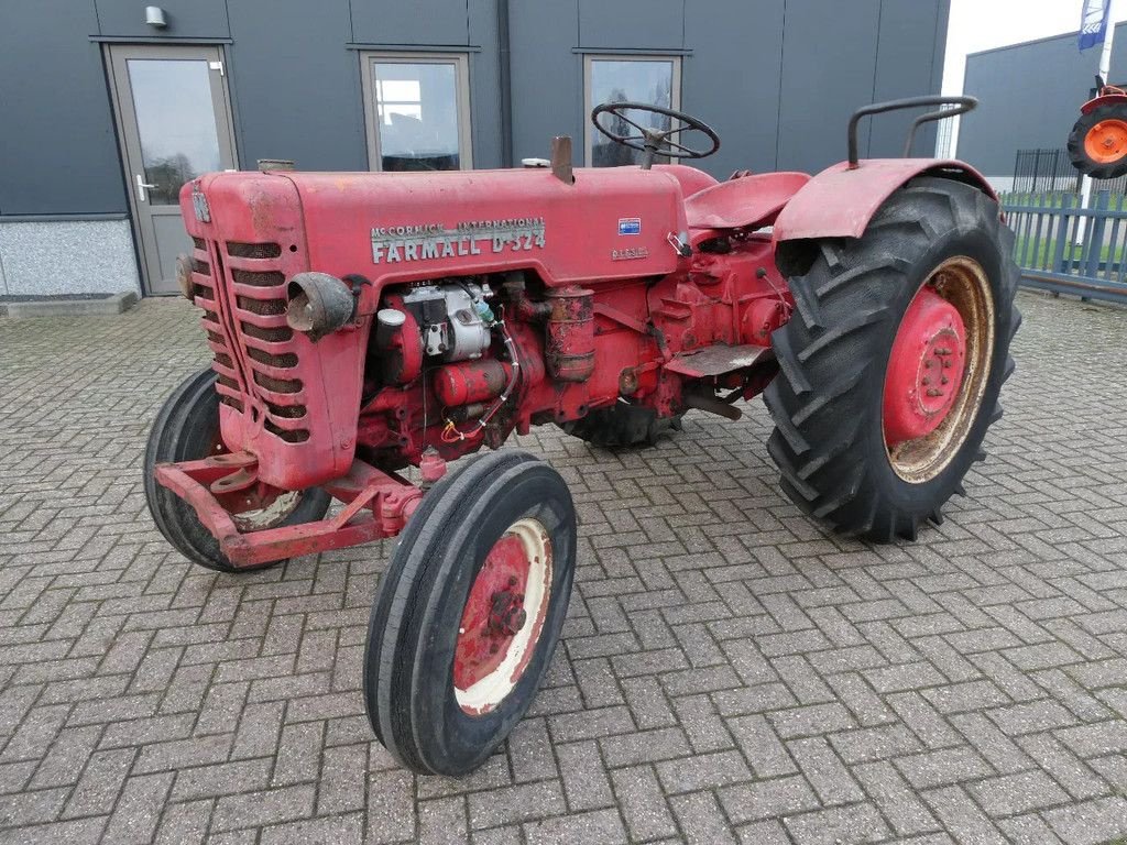 Traktor van het type McCormick Farmall 324 2wd / Margetrekker, Gebrauchtmaschine in Swifterband (Foto 3)