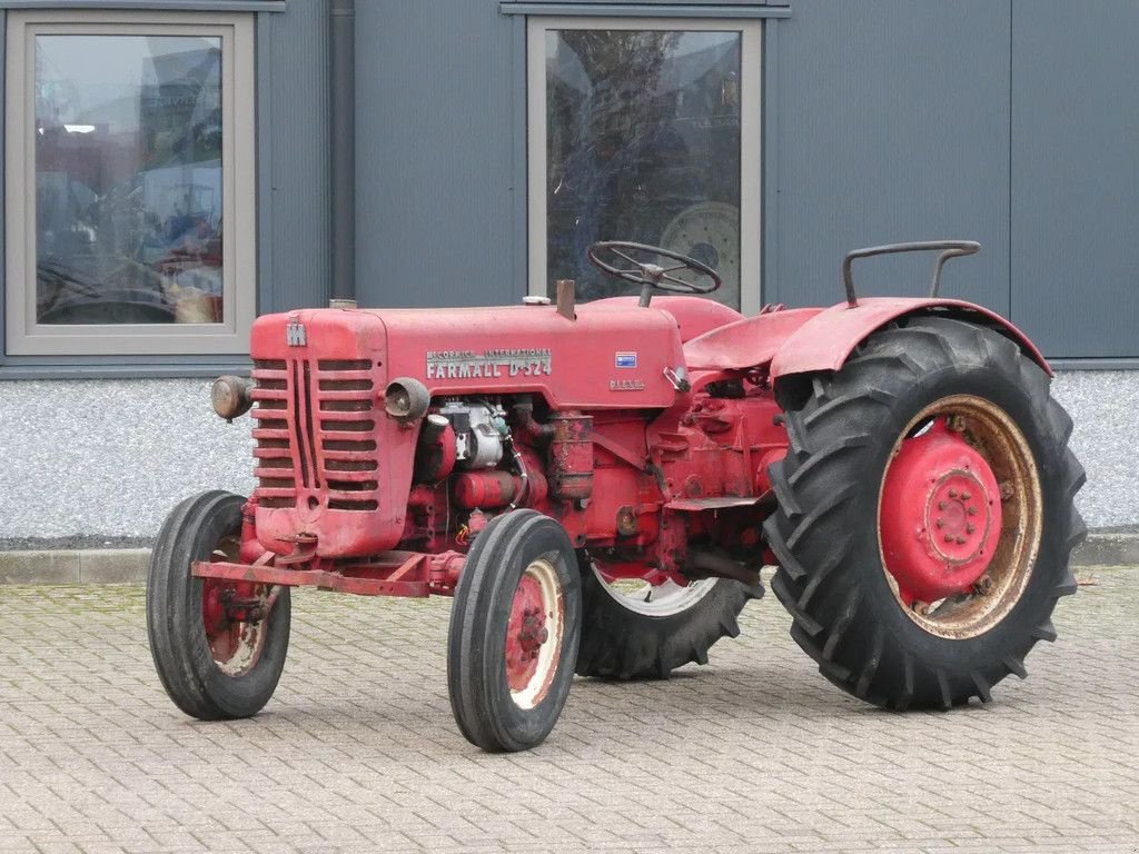 Traktor van het type McCormick Farmall 324 2wd / Margetrekker, Gebrauchtmaschine in Swifterband (Foto 1)