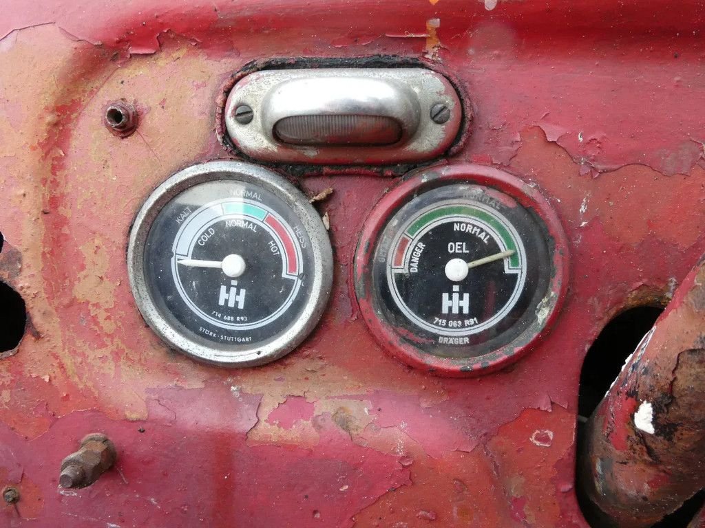 Traktor van het type McCormick Farmall 324 2wd / Margetrekker, Gebrauchtmaschine in Swifterband (Foto 11)