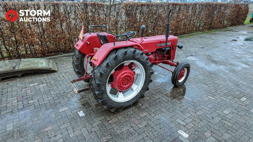 Traktor typu McCormick FARMALL D&mdash;430, Gebrauchtmaschine v Schijf (Obrázek 2)