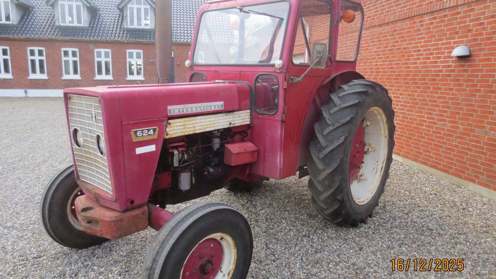 Traktor του τύπου McCormick International 624, Gebrauchtmaschine σε Varde (Φωτογραφία 2)