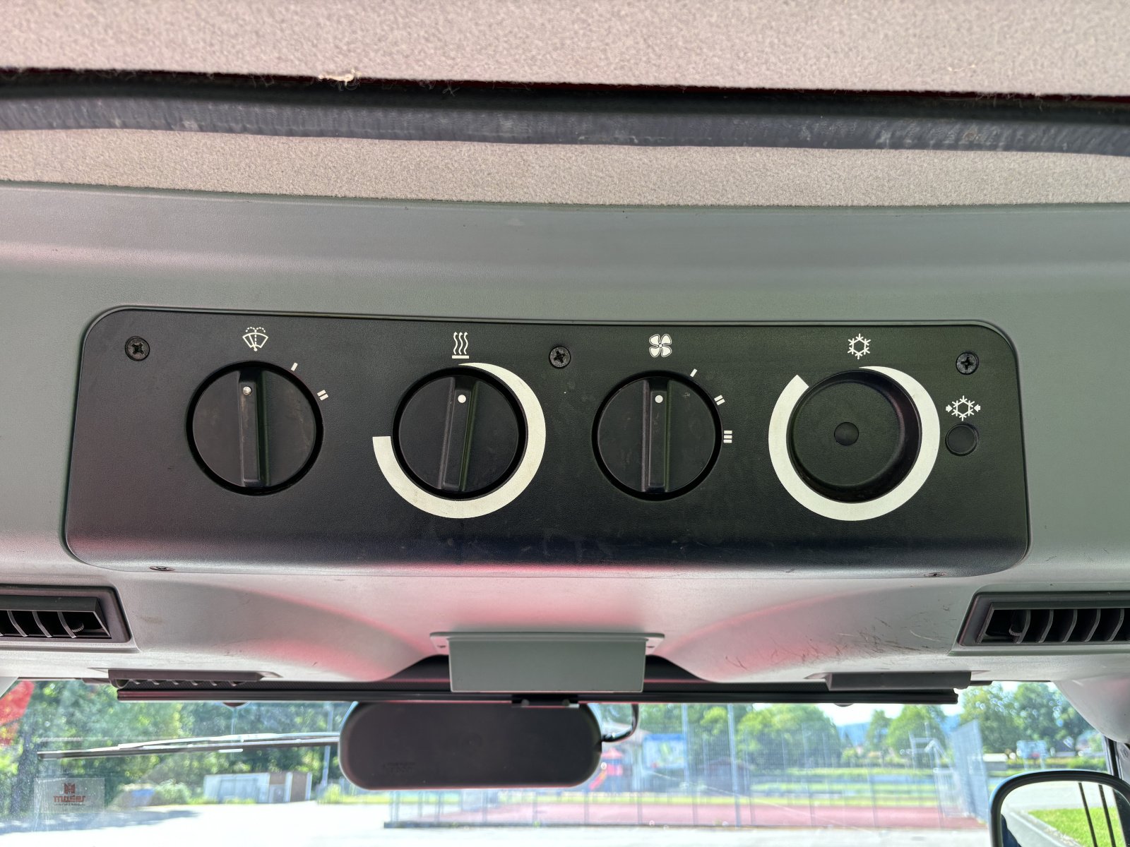 Traktor typu McCormick MC 105, Gebrauchtmaschine v Biberach (Obrázek 10)