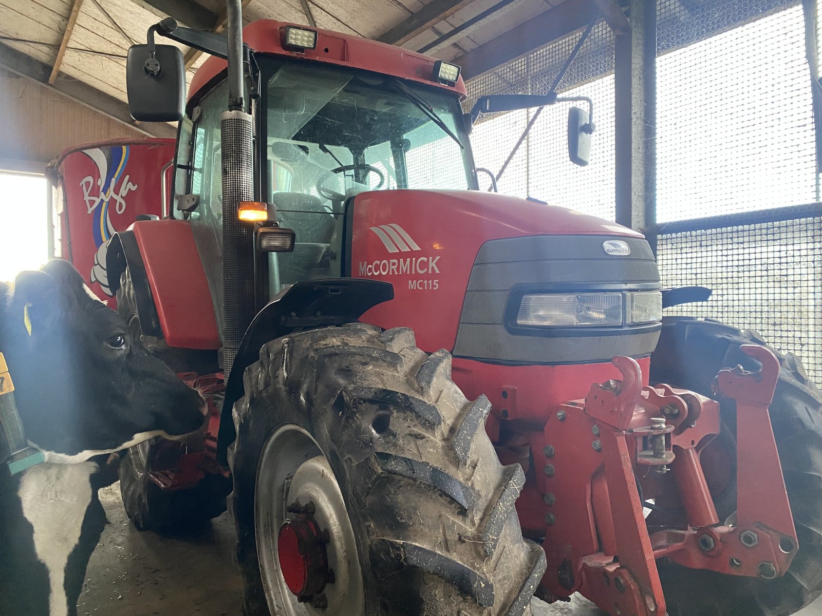 Traktor типа McCormick MC 115, Gebrauchtmaschine в Achtmaal (Фотография 2)