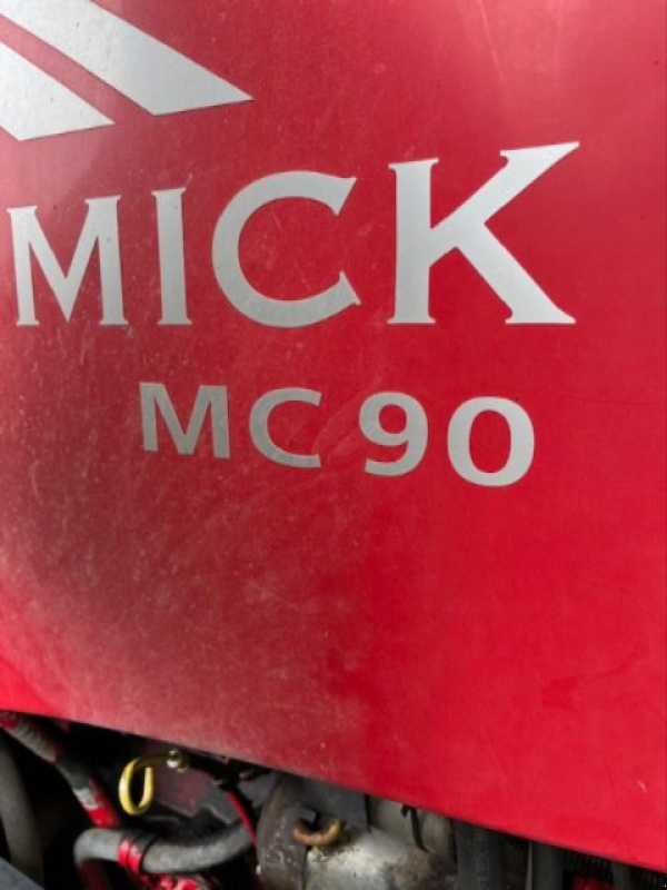 Traktor типа McCormick MC 90, Gebrauchtmaschine в CHAMPLECY (Фотография 4)