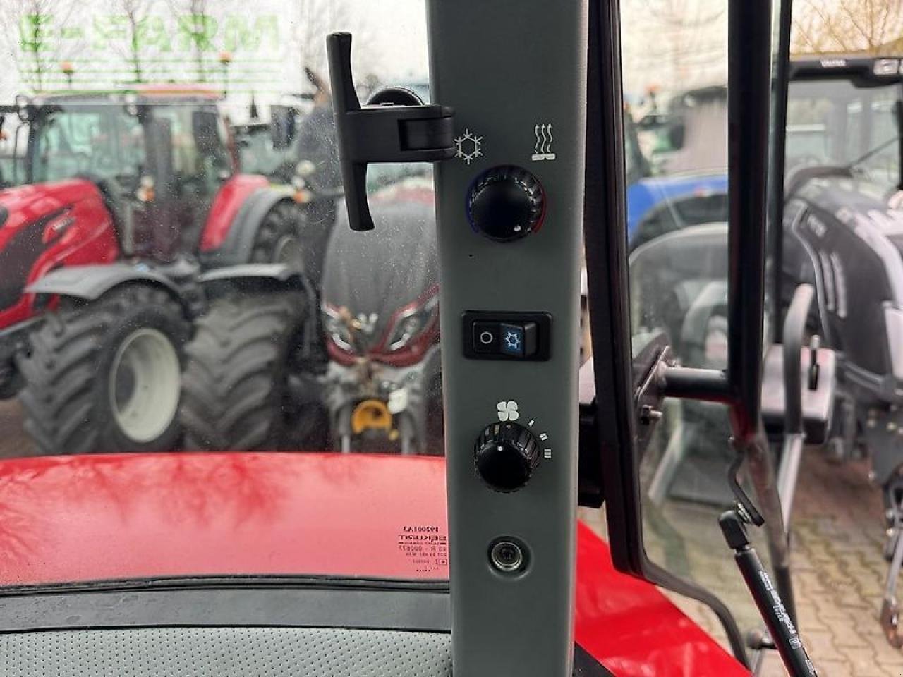 Traktor typu McCormick mc100, Gebrauchtmaschine w DAMAS?AWEK (Zdjęcie 17)