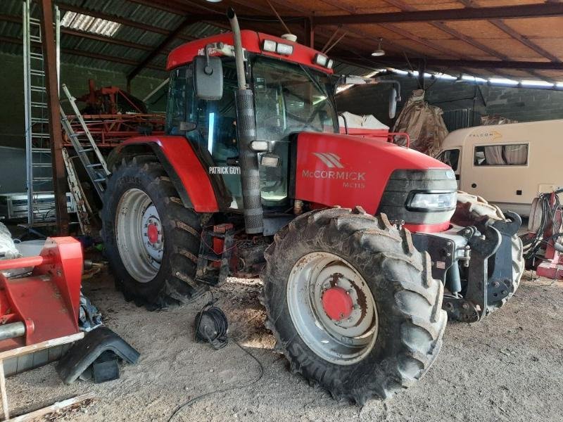 Traktor типа McCormick MC115, Gebrauchtmaschine в ST JEAN D'ANGELY (Фотография 9)