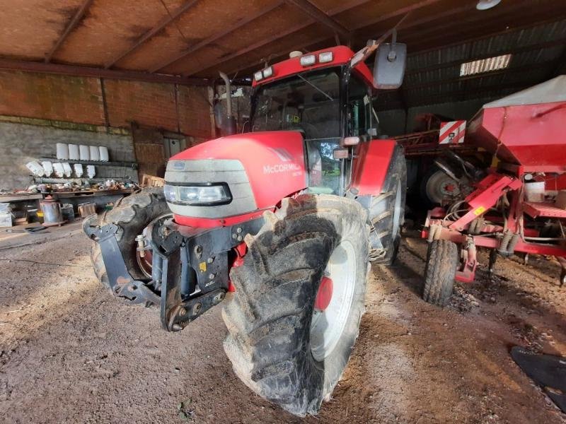 Traktor типа McCormick MC115, Gebrauchtmaschine в ST JEAN D'ANGELY (Фотография 1)