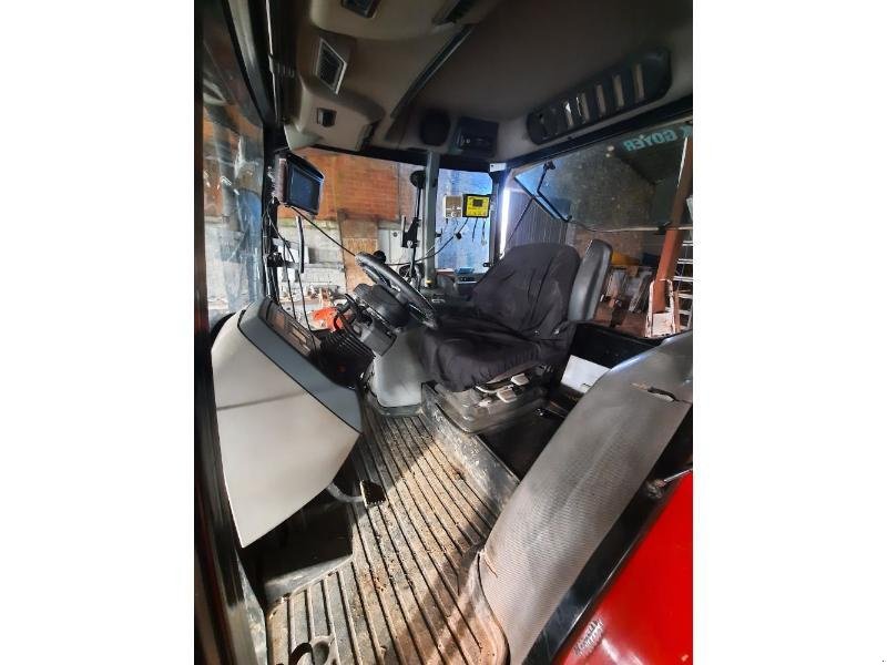 Traktor типа McCormick MC115, Gebrauchtmaschine в ST JEAN D'ANGELY (Фотография 7)