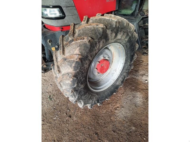 Traktor типа McCormick MC115, Gebrauchtmaschine в ST JEAN D'ANGELY (Фотография 11)