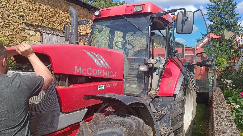 Traktor Türe ait McCormick MTX 110, Gebrauchtmaschine içinde COGNAC LA FORET (resim 4)