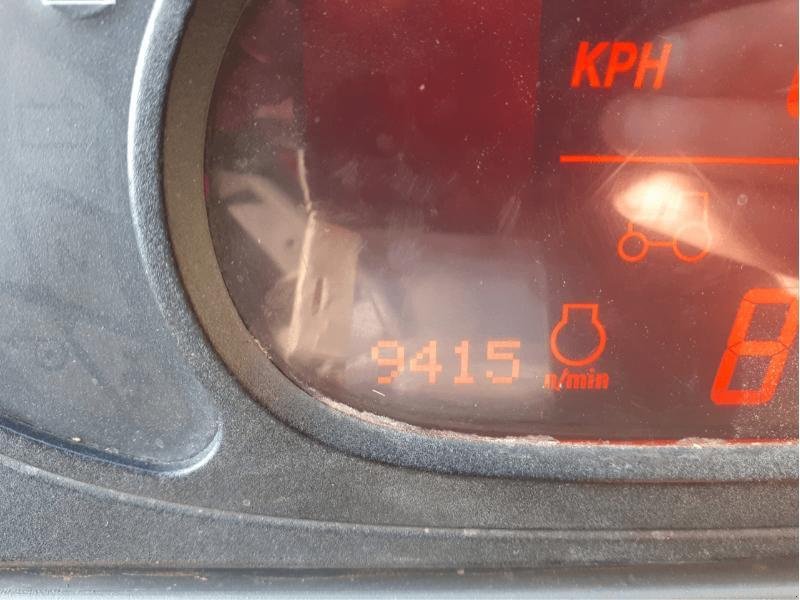 Traktor типа McCormick MTX 120, Gebrauchtmaschine в ESCAUDOEUVRES (Фотография 6)