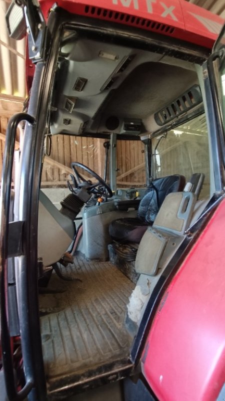 Traktor Türe ait McCormick MTX 120, Gebrauchtmaschine içinde COGNAC LA FORET (resim 4)