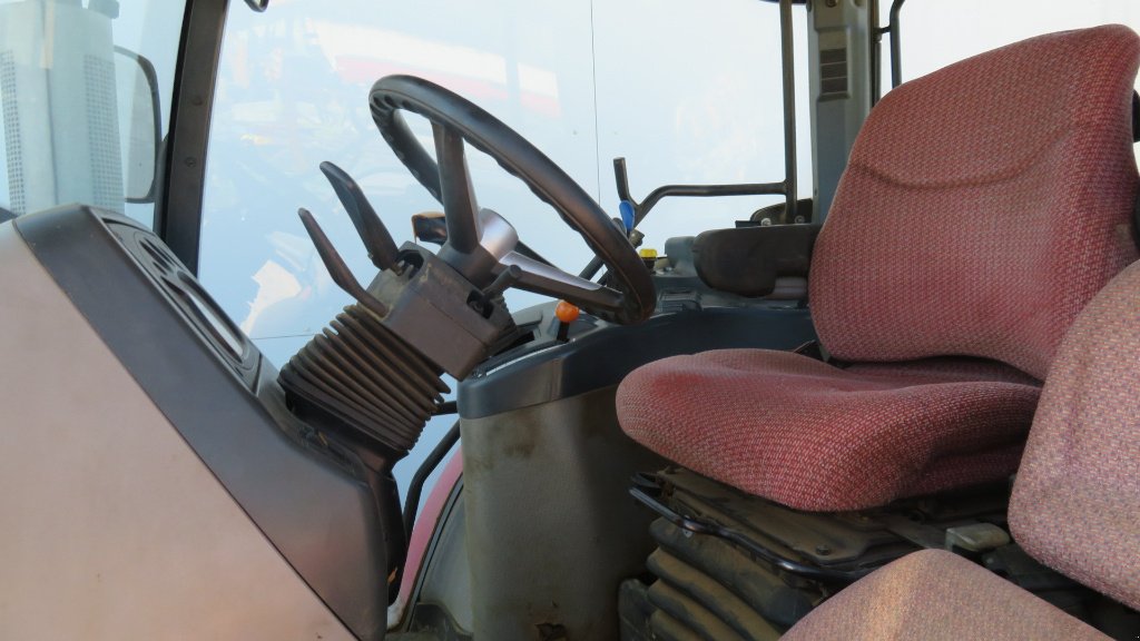 Traktor des Typs McCormick MTX 120, Gebrauchtmaschine in MORLHON LE HAUT (Bild 5)