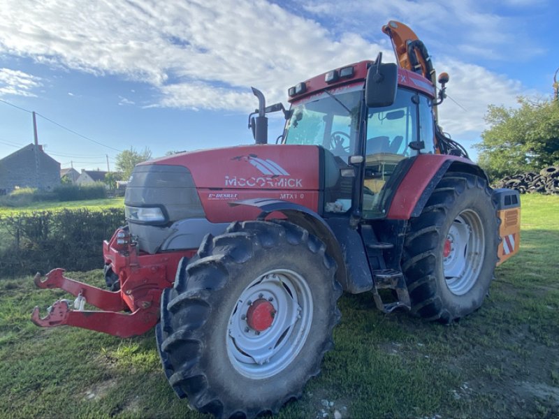 Traktor от тип McCormick MTX120, Gebrauchtmaschine в MONTLUCON