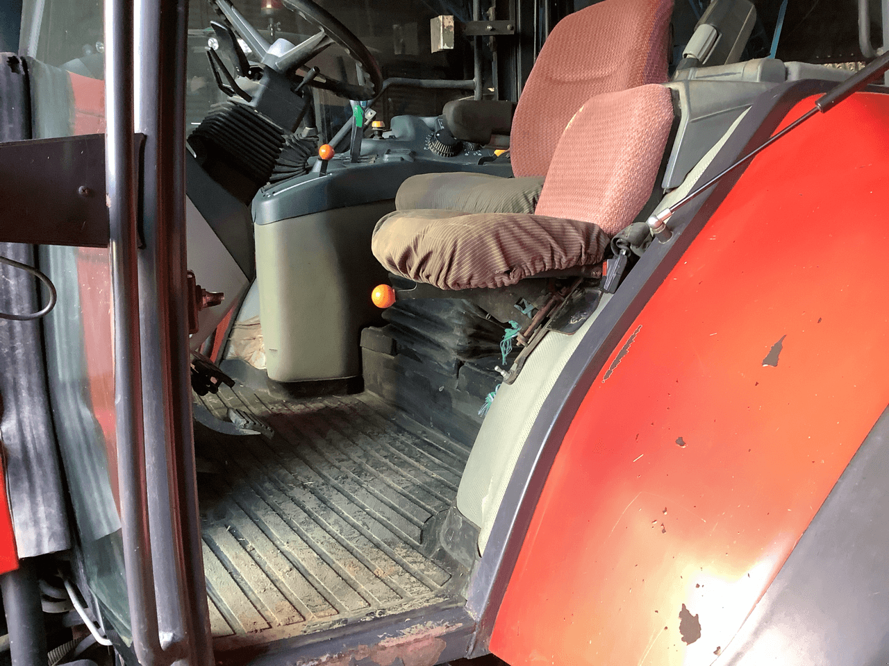 Traktor typu McCormick MTX135, Gebrauchtmaschine v HERLIN LE SEC (Obrázok 4)