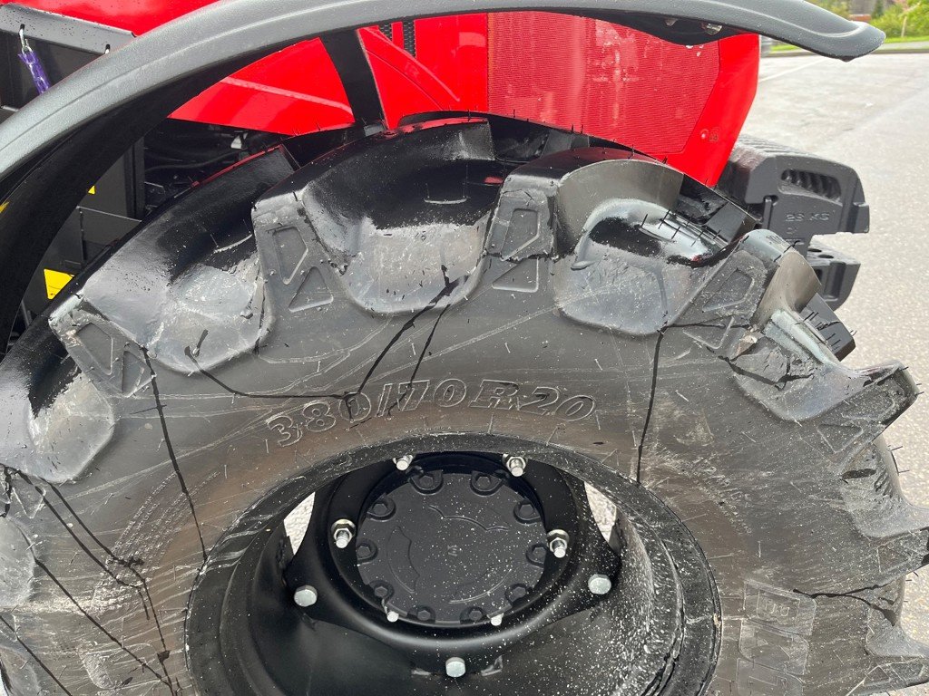 Traktor typu McCormick X 4.080, Neumaschine v Helgisried (Obrázek 8)