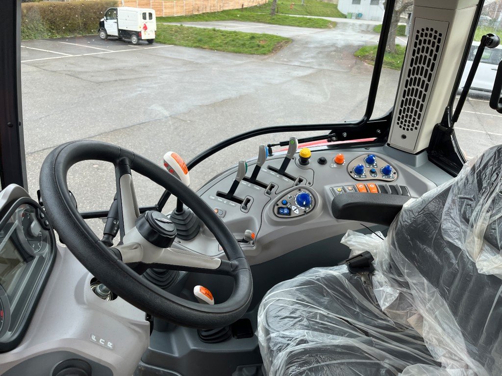 Traktor του τύπου McCormick X 6.135, Ausstellungsmaschine σε Helgisried (Φωτογραφία 8)