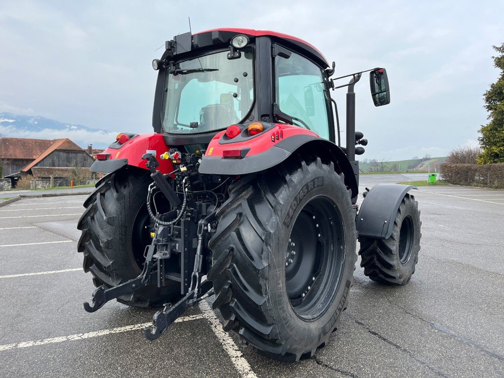 Traktor του τύπου McCormick X 6.135, Ausstellungsmaschine σε Helgisried (Φωτογραφία 3)