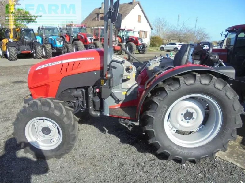 Traktor du type McCormick x2-55, Gebrauchtmaschine en Authon (Photo 1)