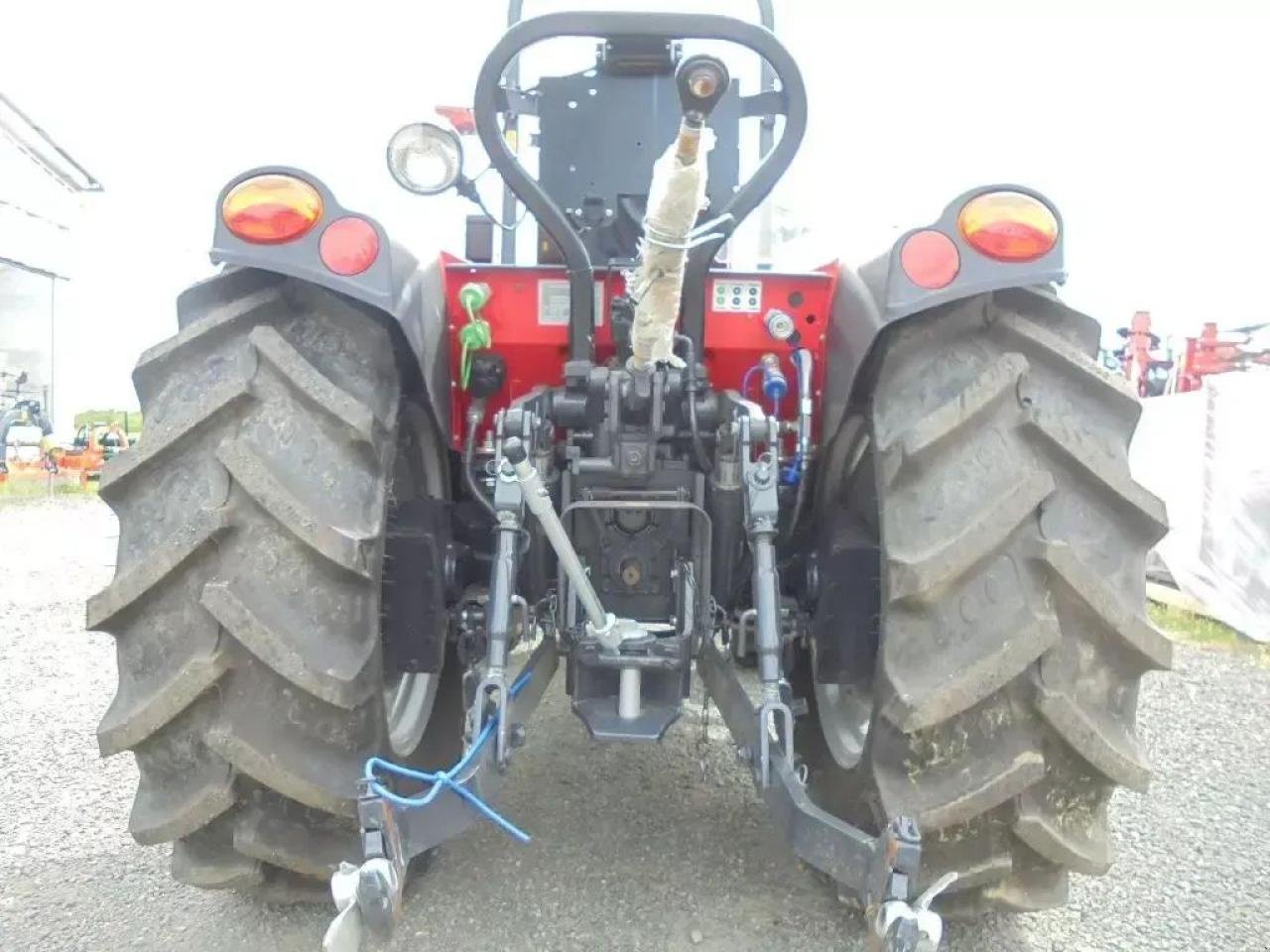 Traktor van het type McCormick x2-55, Gebrauchtmaschine in Authon (Foto 5)