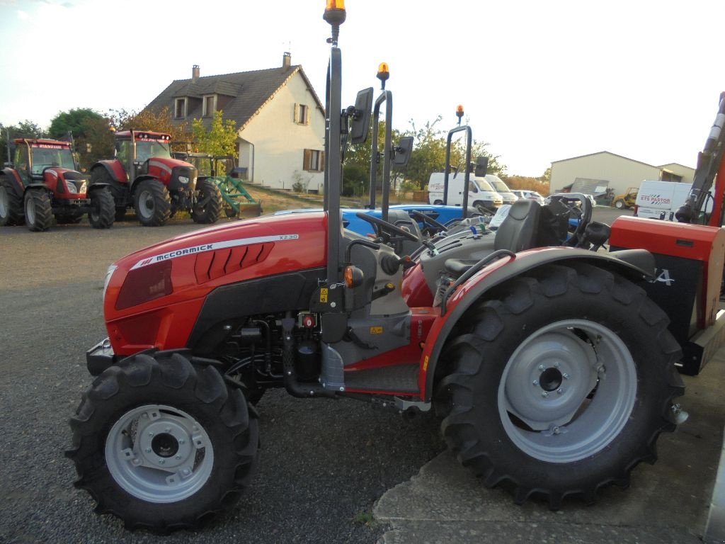 Traktor tip McCormick X2-55, Gebrauchtmaschine in AUTHON (Poză 2)