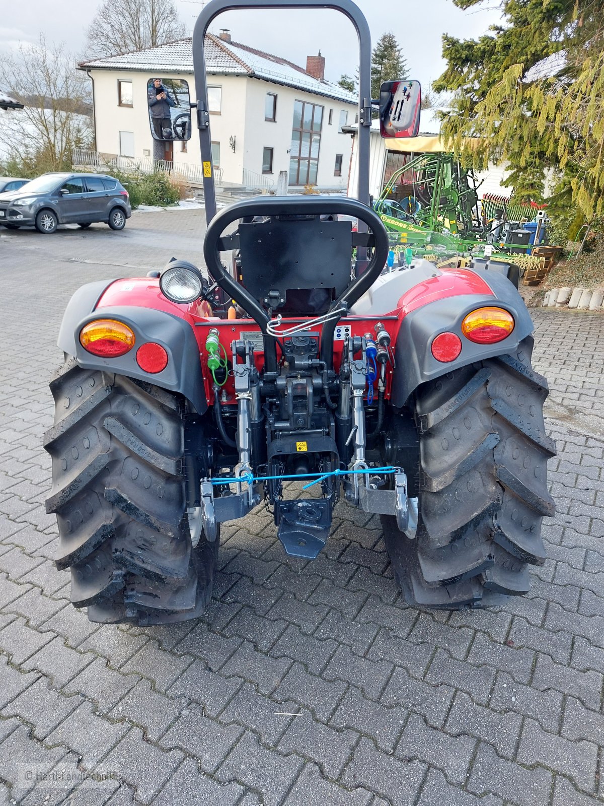 Traktor типа McCormick X2.055 GE, Neumaschine в Ortenburg (Фотография 3)